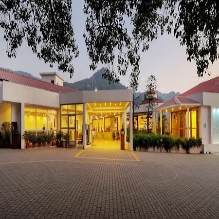 Timber Trail Base Resort - At The Foothills Of Adventure Parwanoo Buitenkant foto