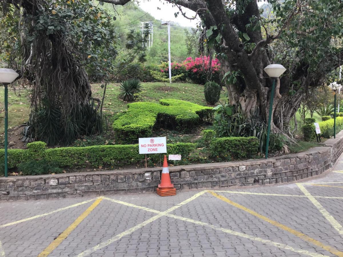 Timber Trail Base Resort - At The Foothills Of Adventure Parwanoo Buitenkant foto