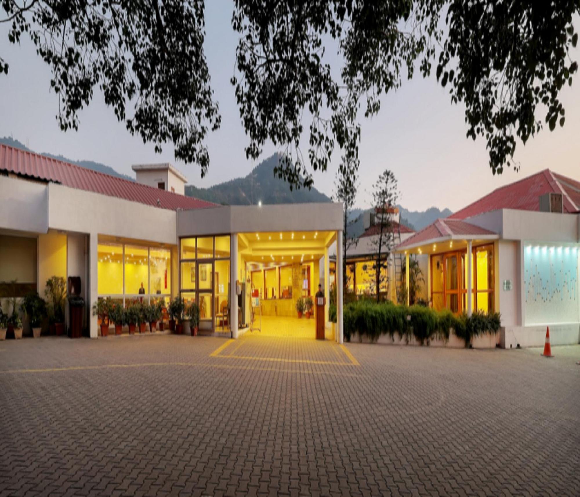 Timber Trail Base Resort - At The Foothills Of Adventure Parwanoo Buitenkant foto
